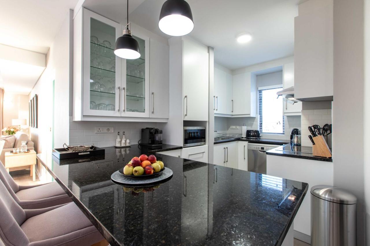 Hibernian Towers 807, Beach Road, Strand Ngoại thất bức ảnh