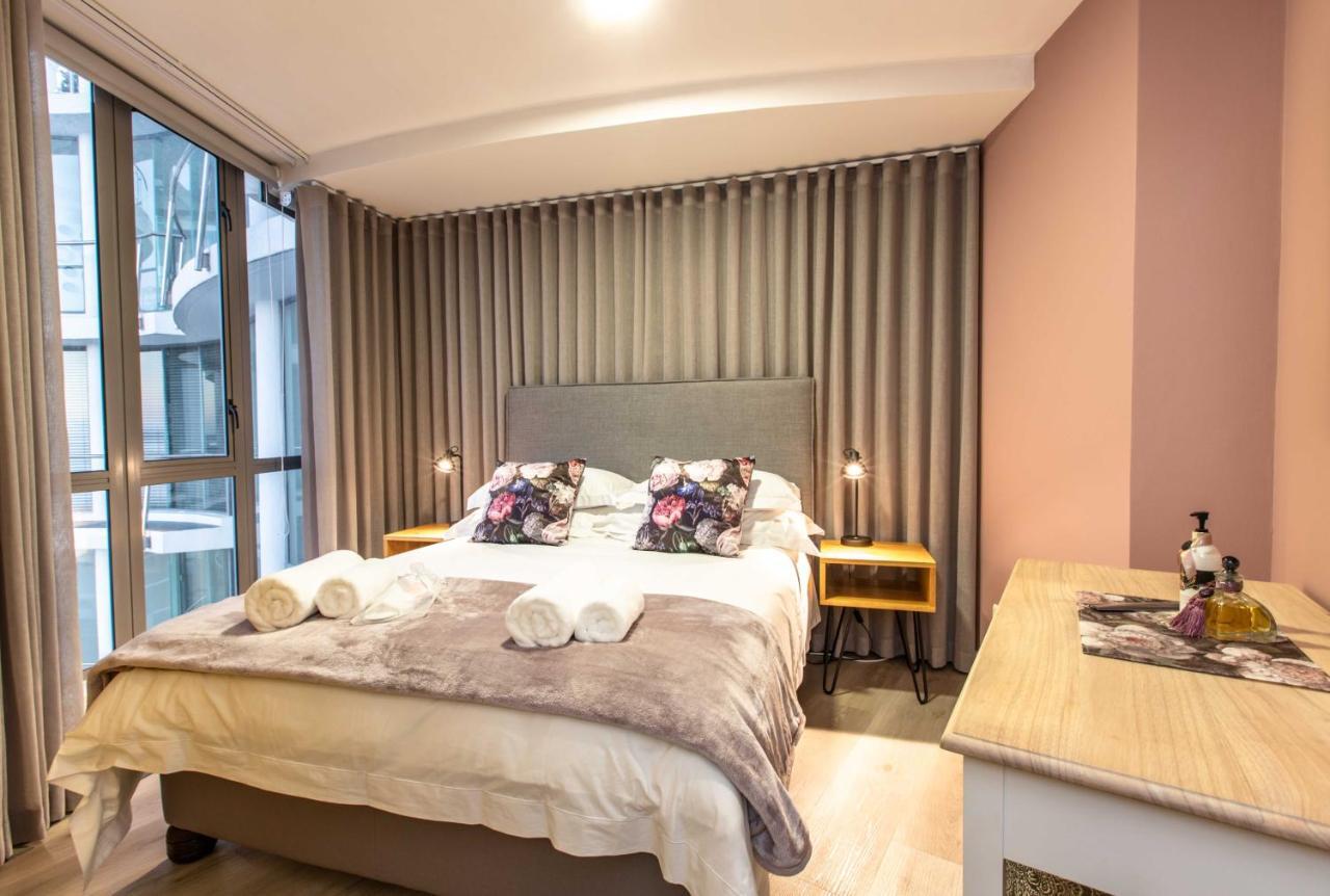 Hibernian Towers 807, Beach Road, Strand Ngoại thất bức ảnh